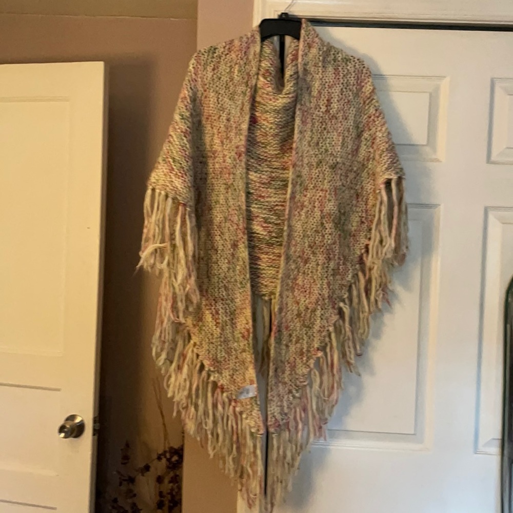 Multi color pink green white sweater shawl wrap H&M hand knitted